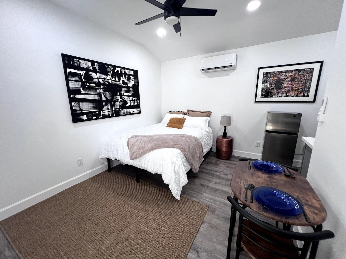 Eastside Hideaway: Cozy Tinyhome