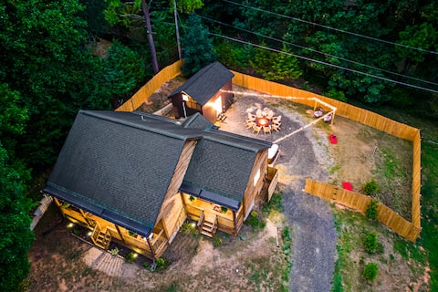 Hawksbill Getaway: Hot tub/Movie-Game shed/EVcharg