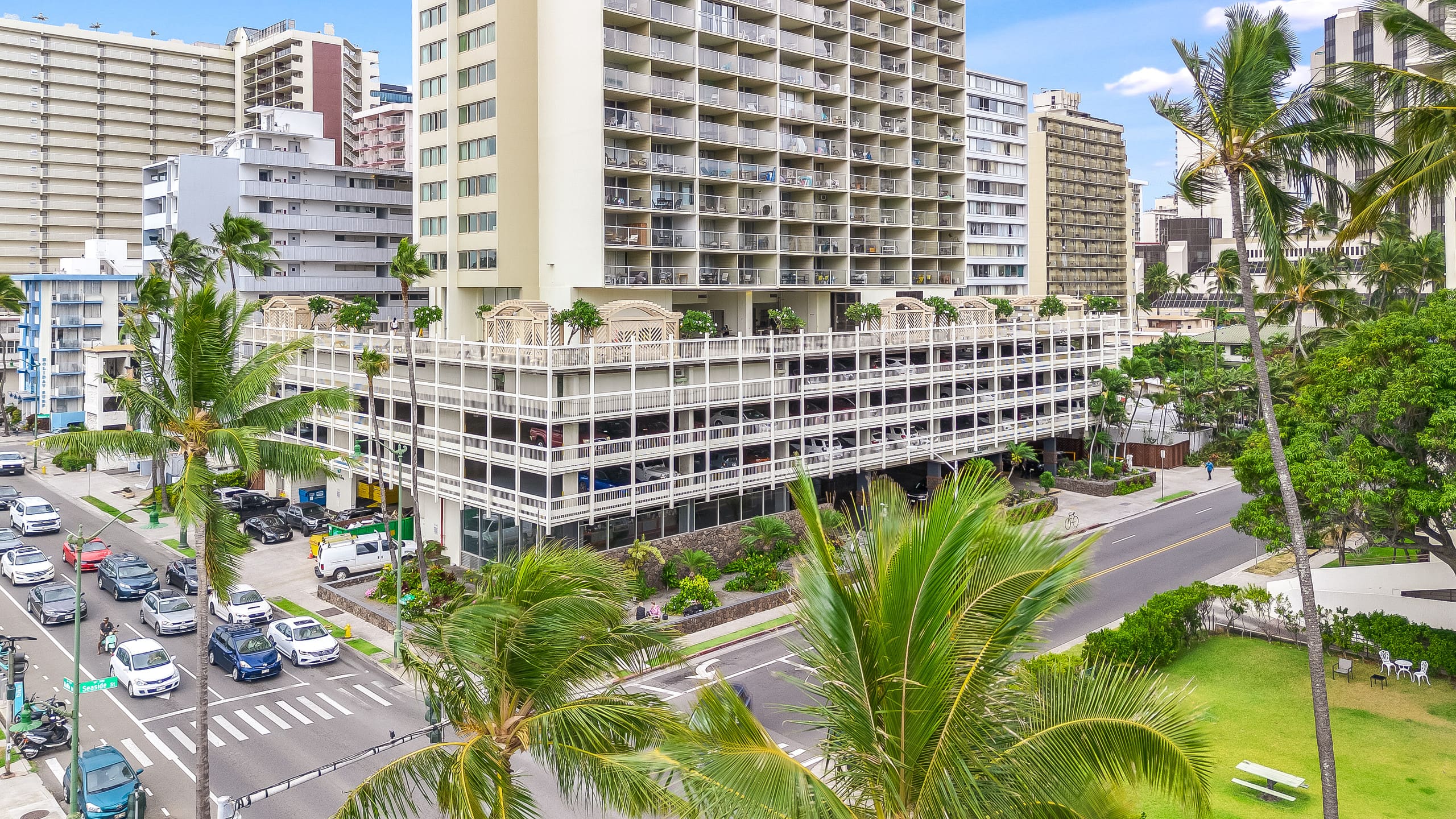 *Newly Remodeled - Ocean & Diamond Head View - Image 28