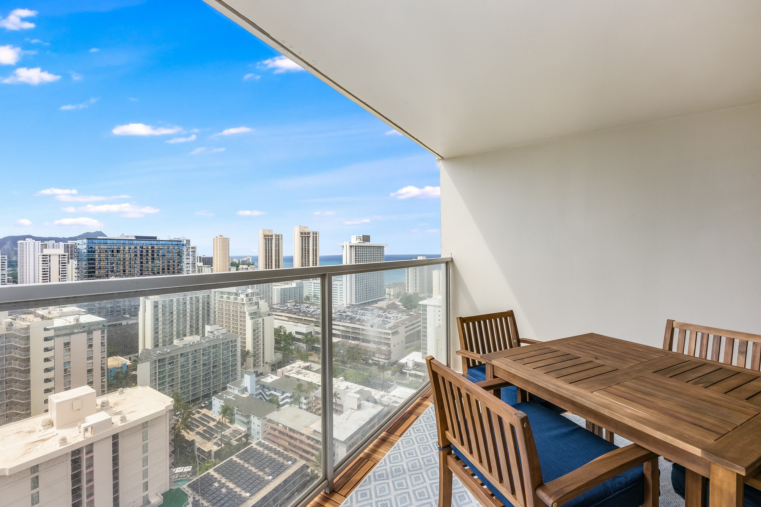 *Newly Remodeled - Ocean & Diamond Head View - Image 20