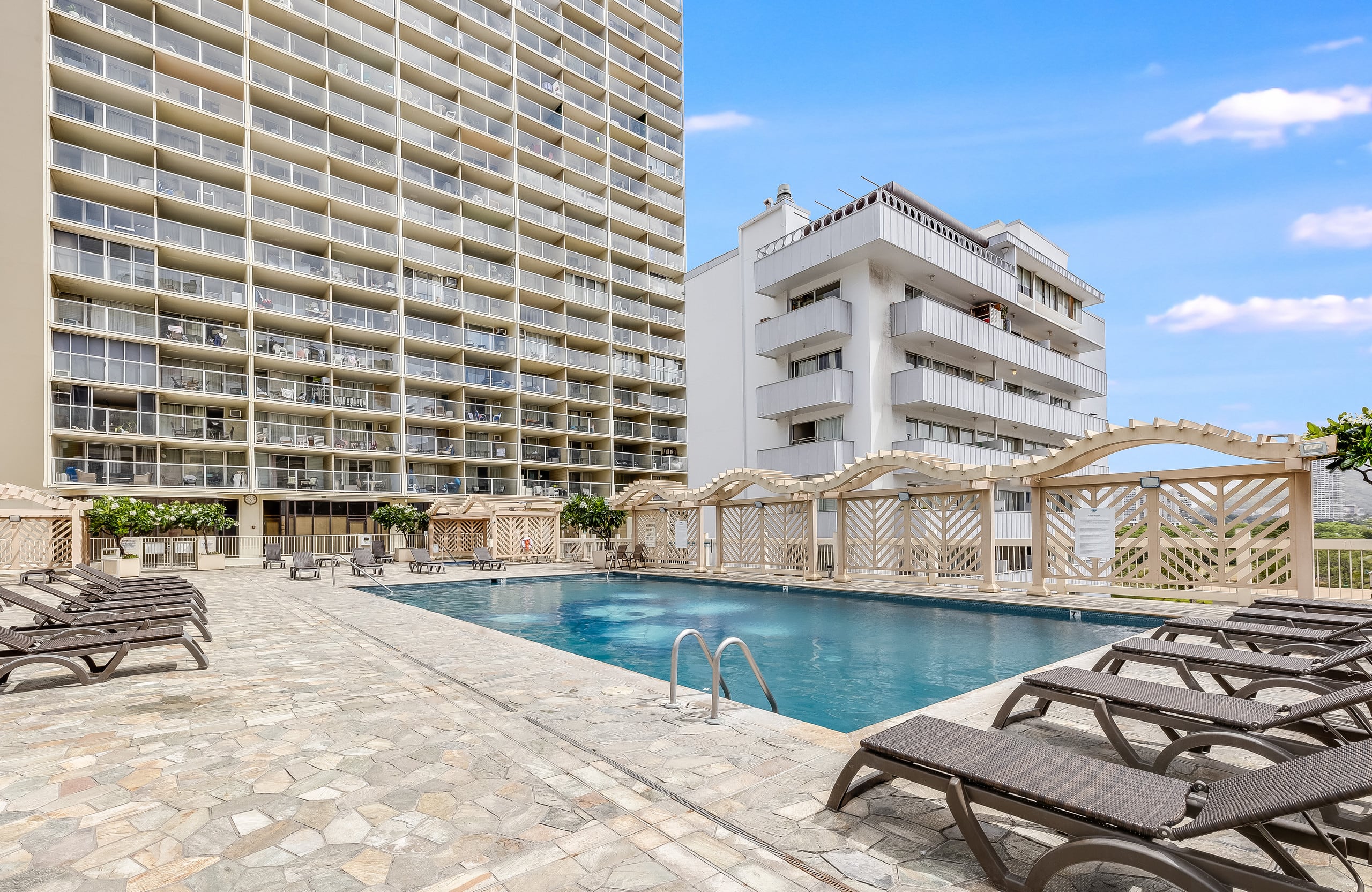 *Newly Remodeled - Ocean & Diamond Head View - Image 32