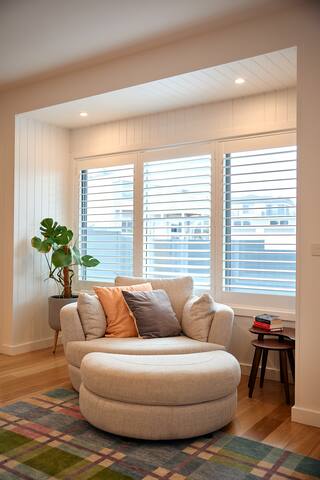 New! Seafoam Getaway gallery image 5