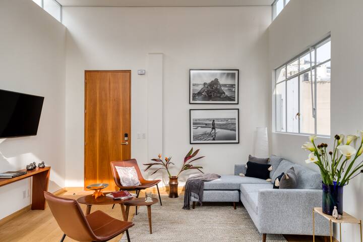 Magnificent 115m² Penthouse w/Terrace Elite Design gallery image 4