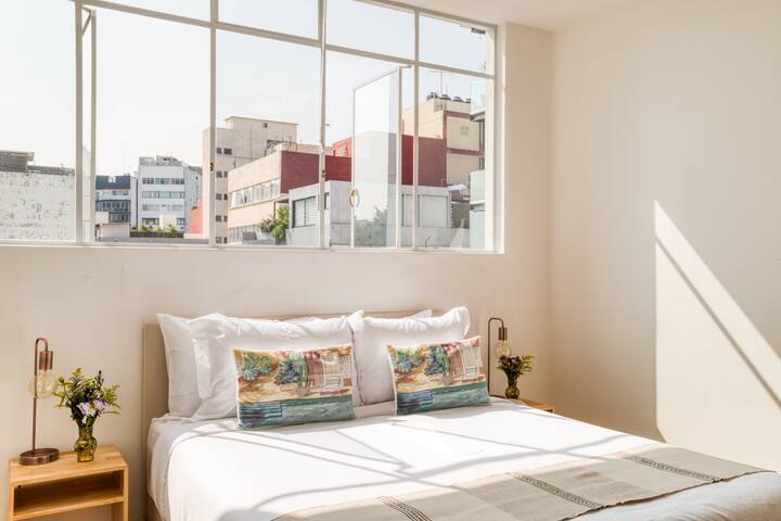 Magnificent 115m² Penthouse w/Terrace Elite Design gallery image 5