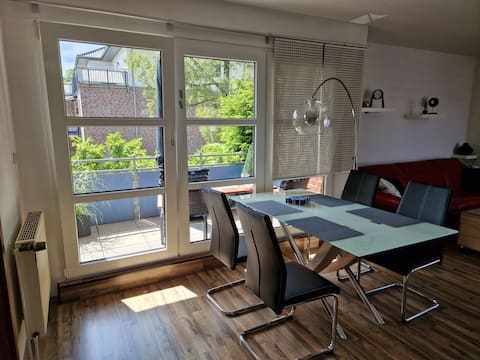 Apartment with loggia in Hude