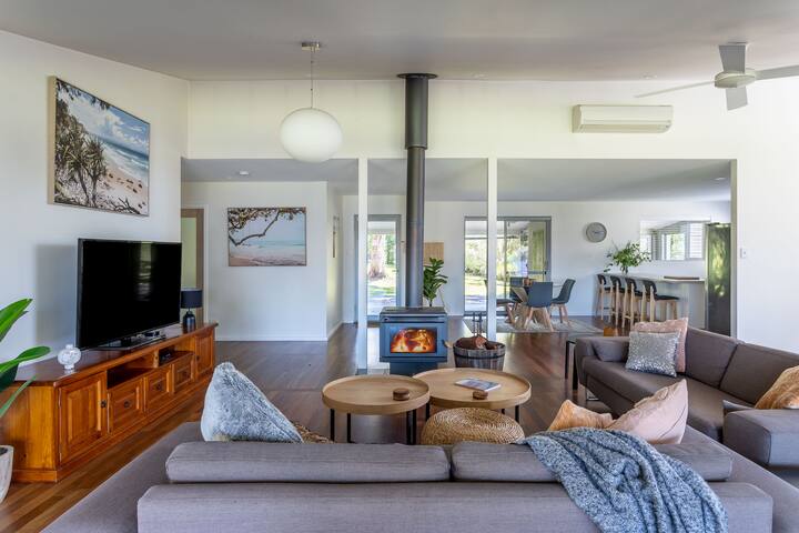 Emerald Cove I Private Properties gallery image 5