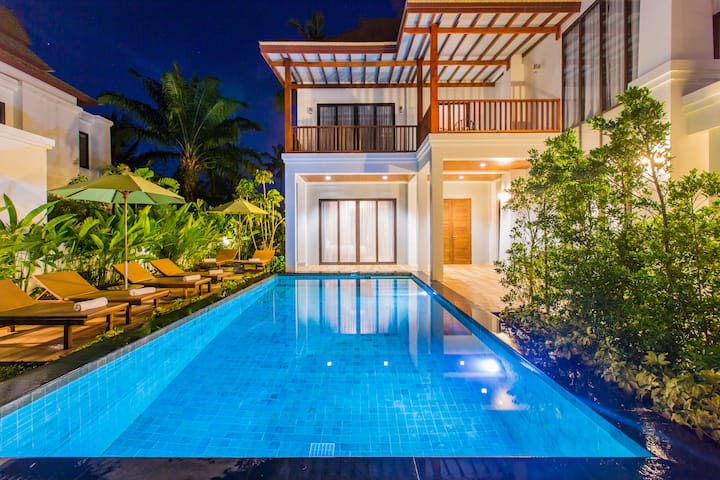 Beautiful 4BDR Pool Villa (B3)