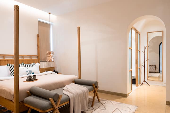 Bedroom 2 image 1