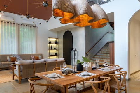 Villa Biannca 4BHK|Pool|Caretaker|750 Meters Beach