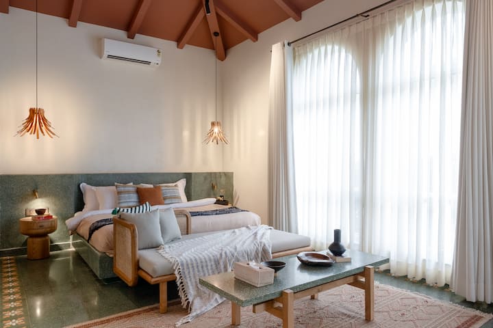 Bedroom 1 image 1