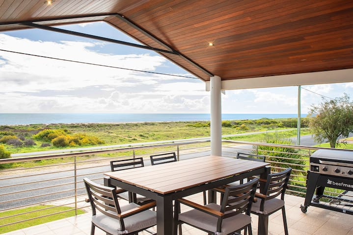 Panorama – Views Sunrise to Sunset