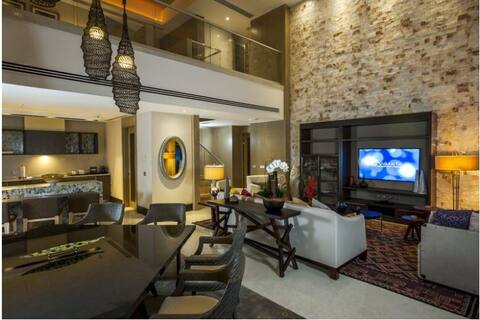 88,200$ Grand Luxxe Duplex Loft!