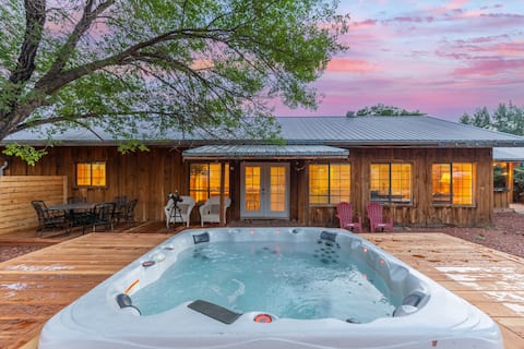 Mountain Views | Unit 1 | 5 bedrooms | Hottub