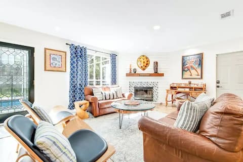 Popular Airbnb listing: Casanana Beach Retreat- Beach Only 3 Miles Away! in Gulf Breeze