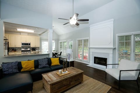 Entire 3 Bedroom & 2 Bath Ranch House