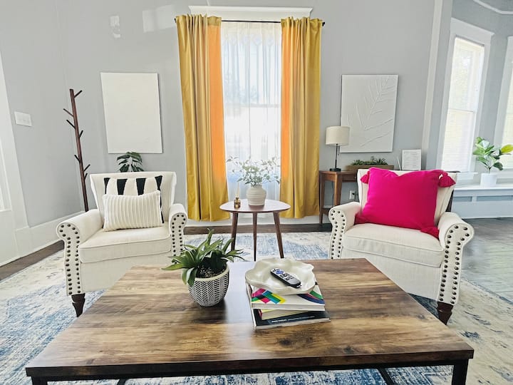 Casa Joy | Chic Historic Home W/ King Bed - San Antonio, TX