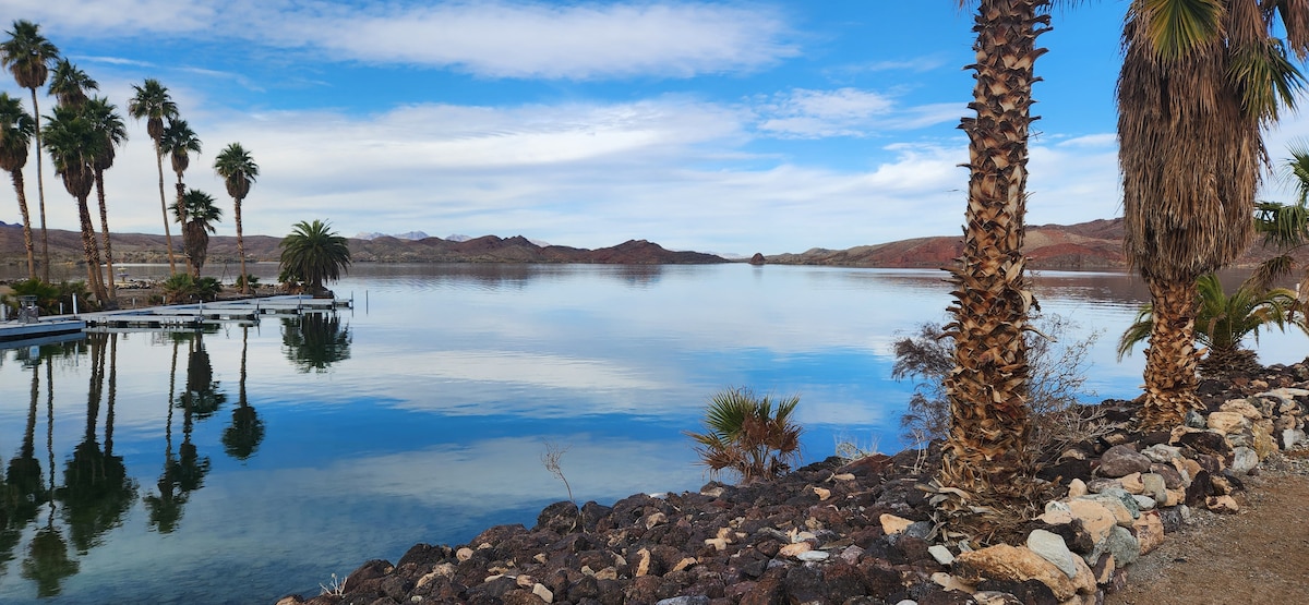 Lake Front Home- The Oasis at Havasu Palms - Houses for Rent in