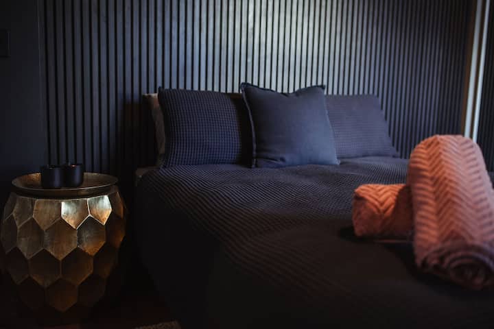 Cozy Bedroom with a Touch of Gold 