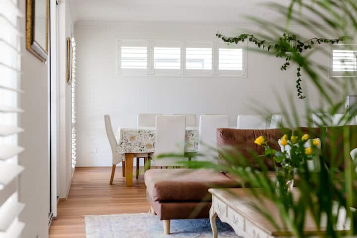 Casasandra - Perfectly Located Tasteful Charm - Busselton
