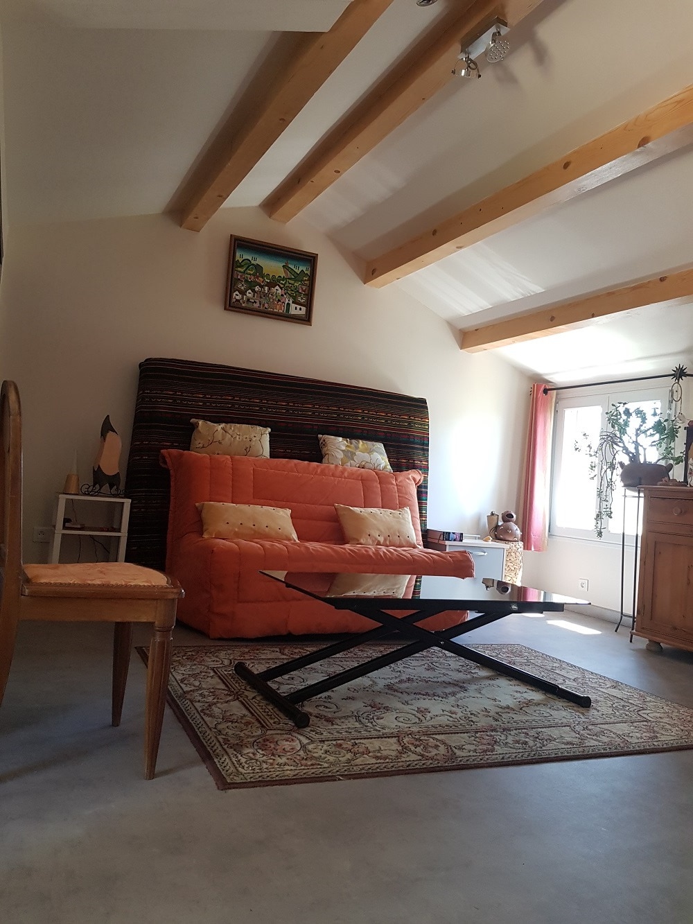 Popular Airbnb listing: 45 m2 with roof terrace in Hôpitaux Facultés