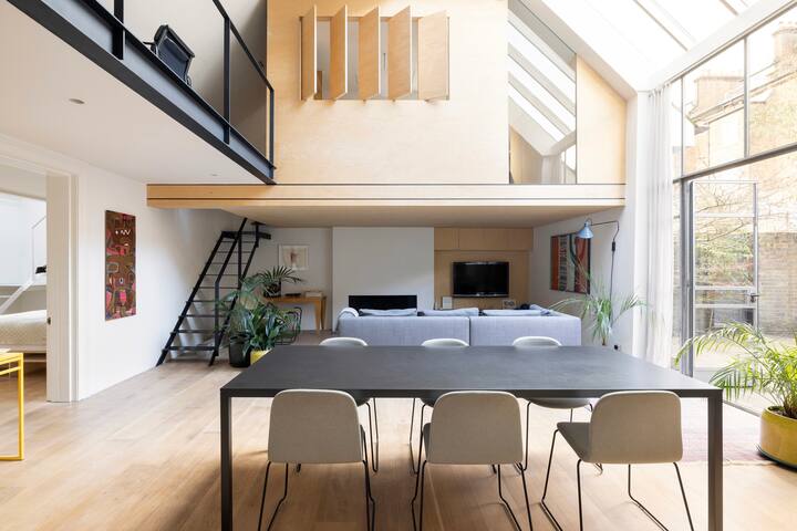 Historic House in Primrose Hill artists studio gallery image 4