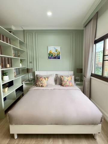 4-Bedroom Home in Chatuchak District, Bangkok gallery image 3