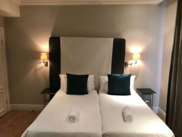 Chic 3-Bedroom Apartment gallery image 3