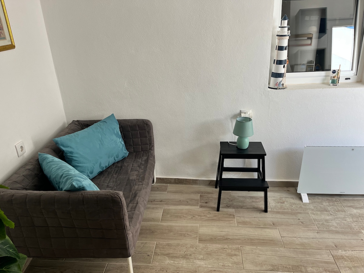 Top Airbnb: Casa Azul do Arade em União Das Freguesias De Estômbar E Parchal