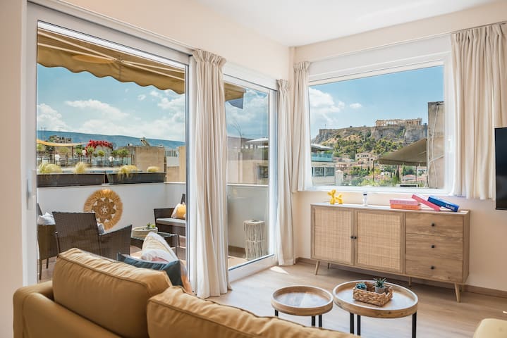 Majestic Penthouse w/ Acropolis View