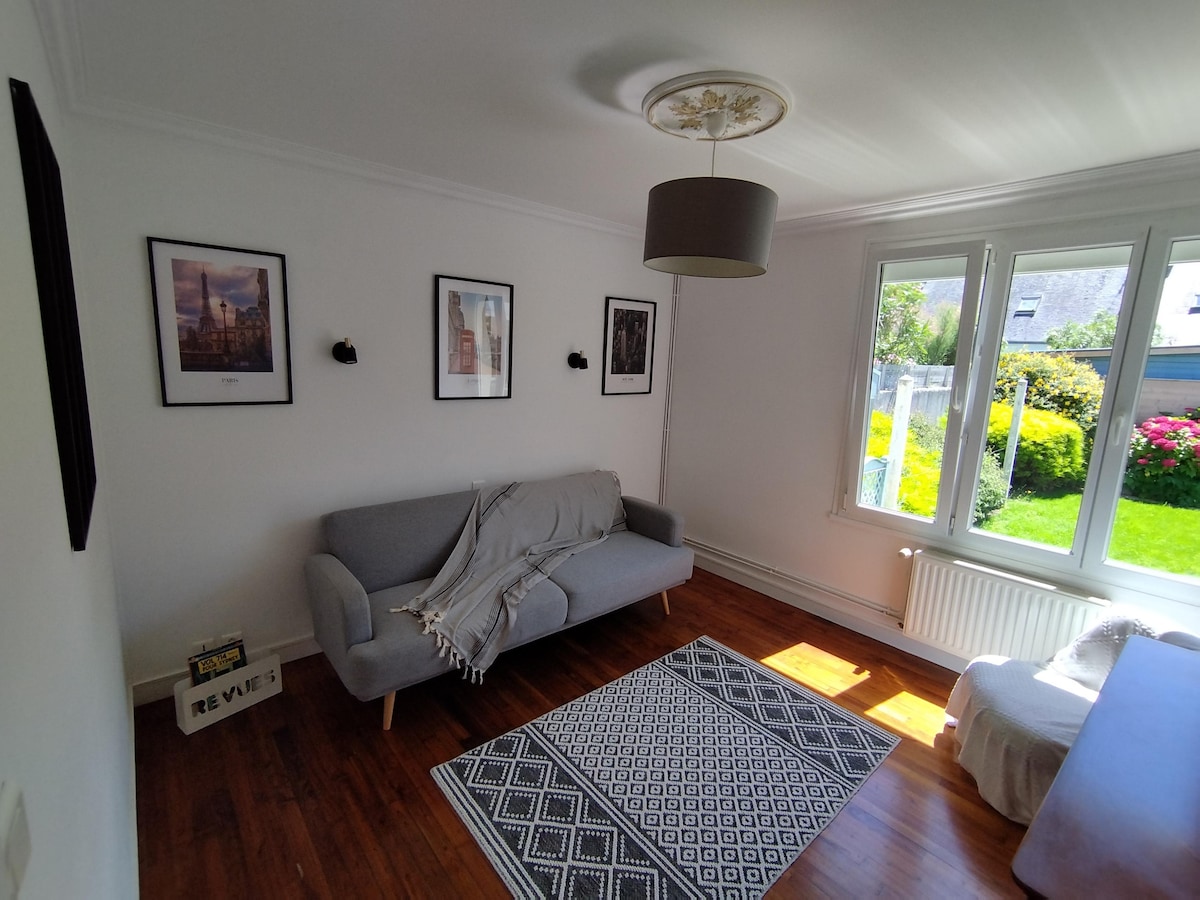 Top performing Airbnb: Seaside house in Loctudy