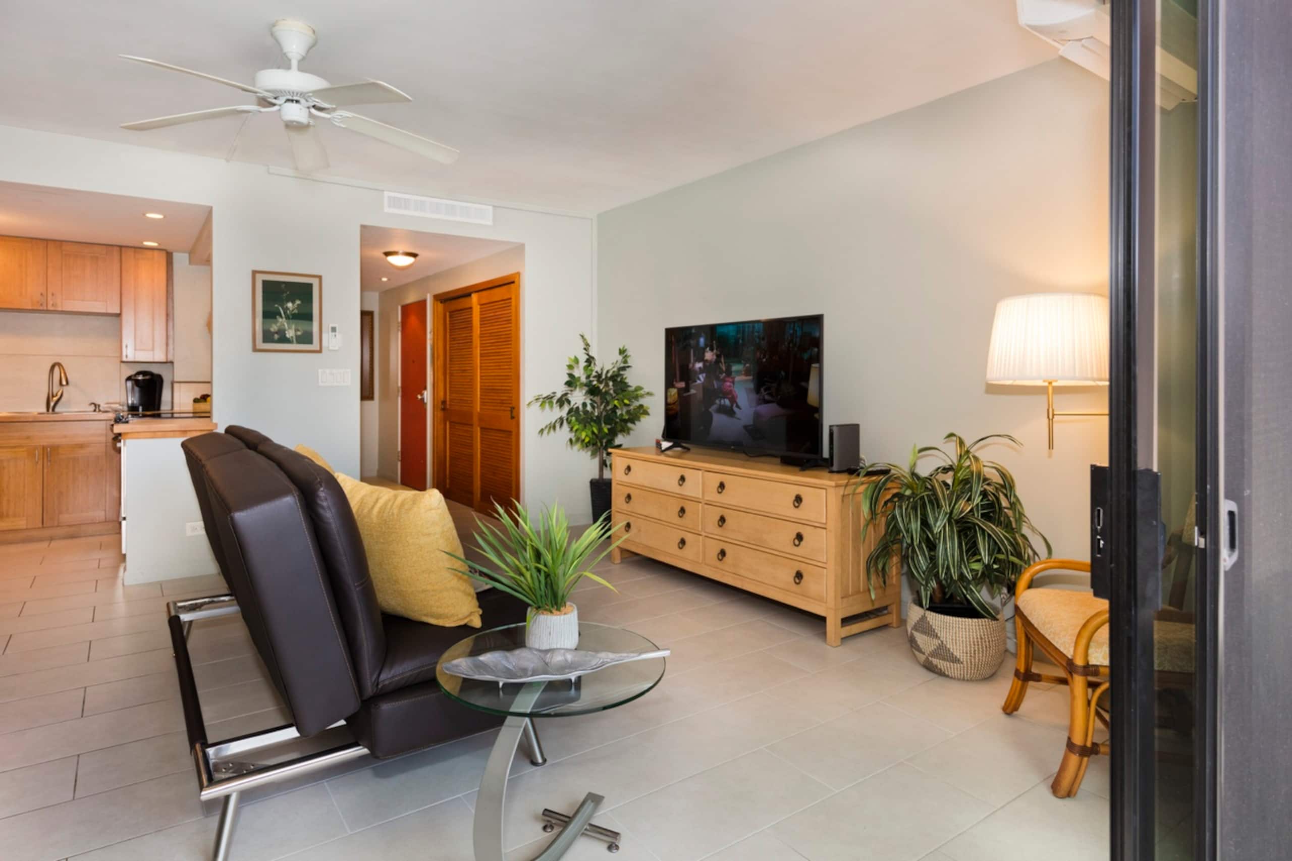 Shell Cottage: Cozy Beach Stay - Image 3