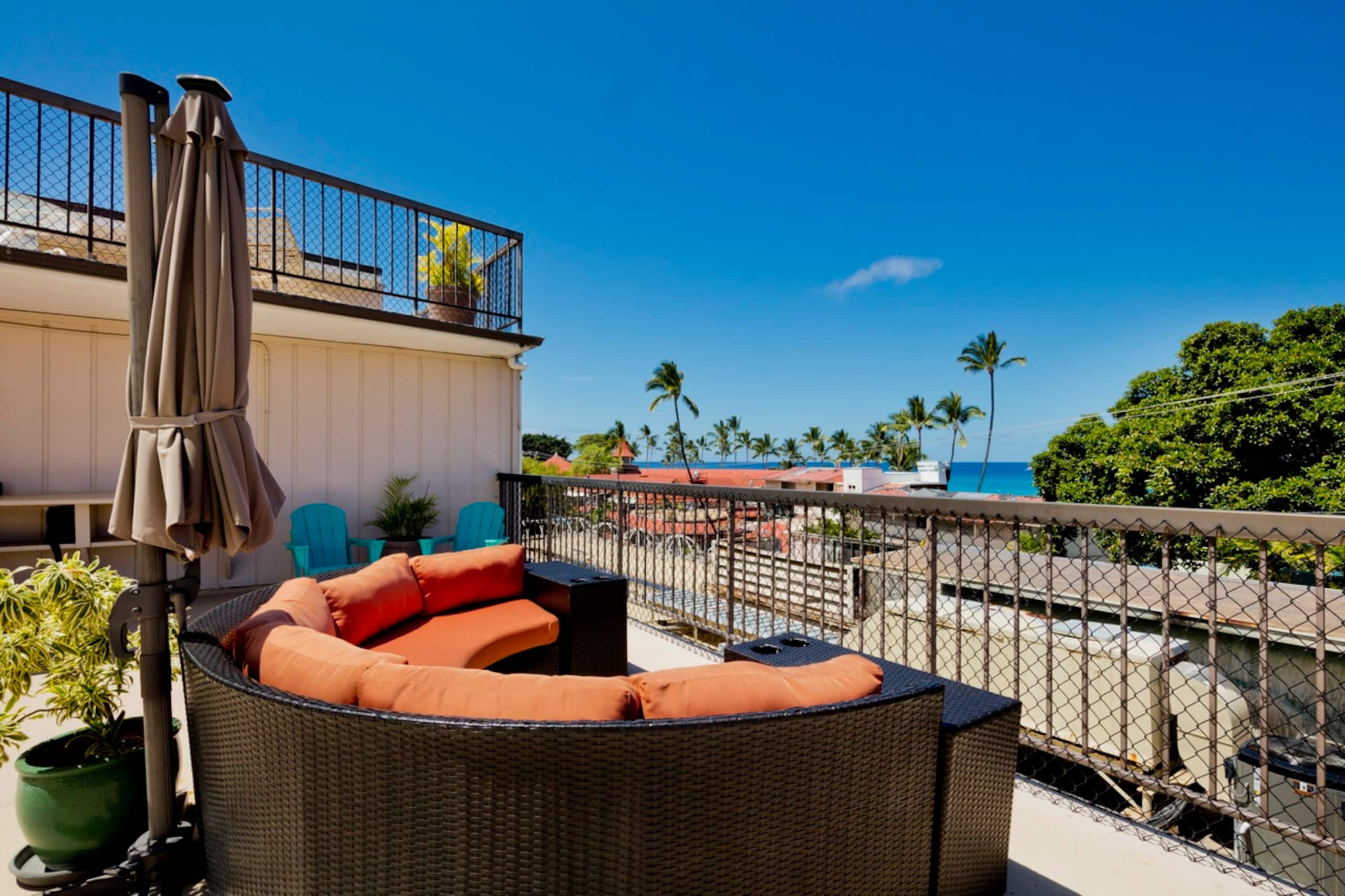 Shell Cottage: Cozy Beach Stay - Image 1