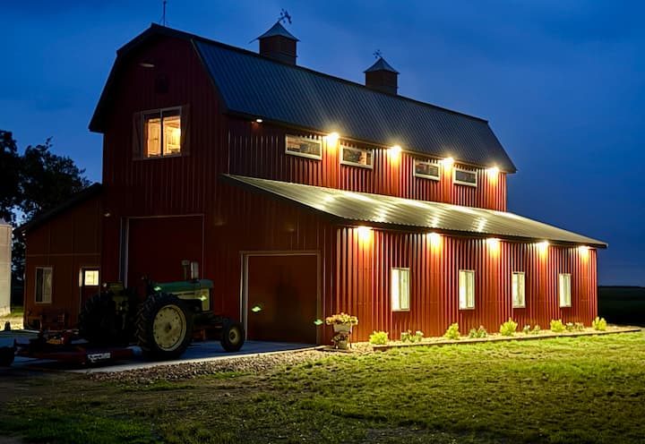 Barn Rentals -AH Barn - Barns for Rent in Tripp, South Dakota, United States - Airbnb