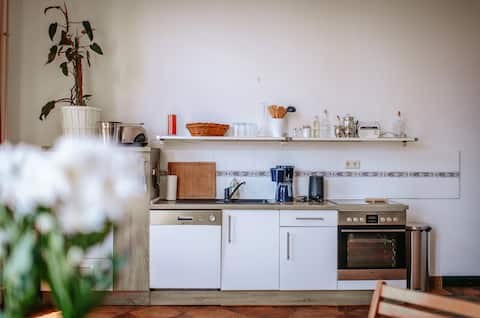 Beliebte Airbnb-Anzeige: Bright and spacious apartment on the Elbe Island in Magdeburg