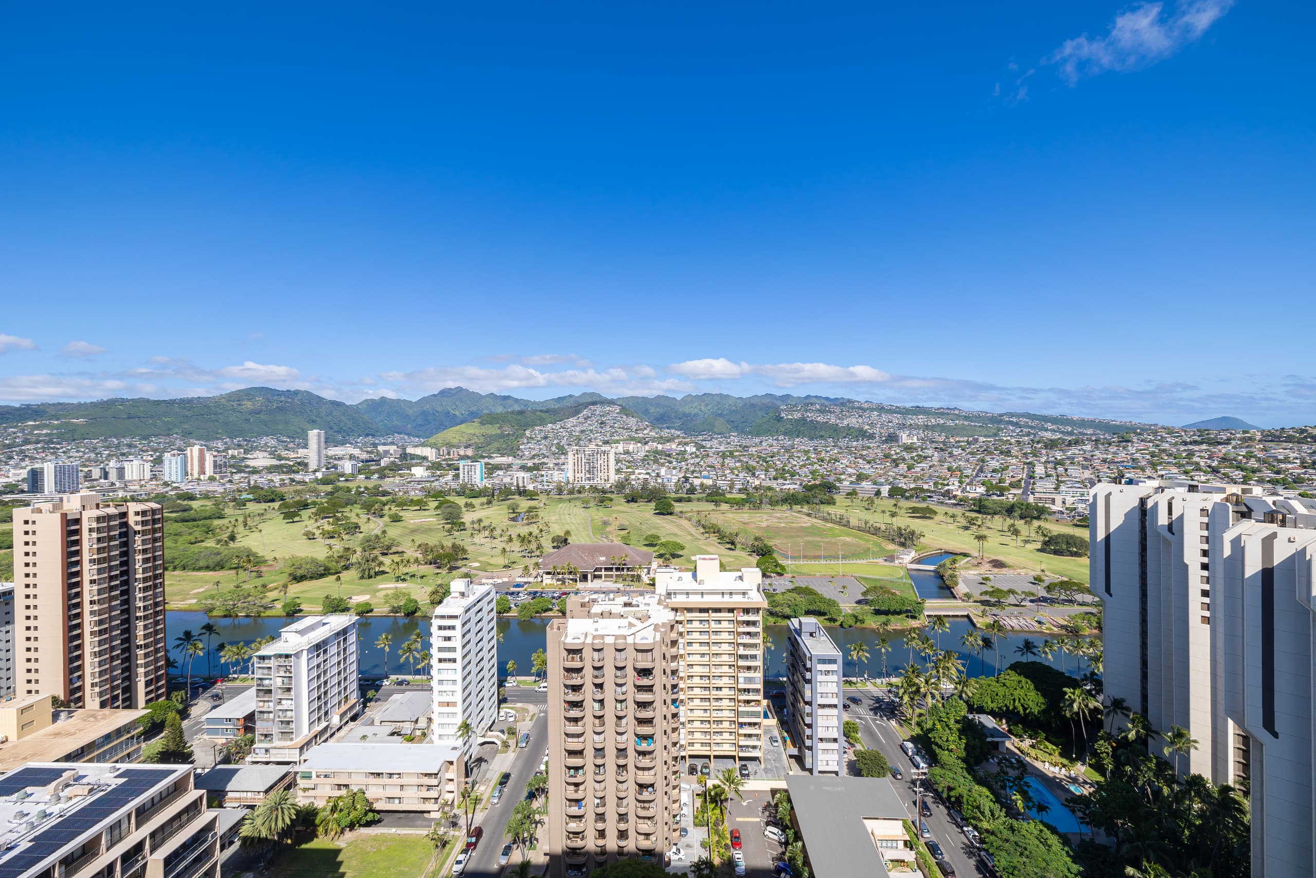 Condo in Honolulu · ★4.6 · 1 bedroom · 3 beds · 1 private bath - Image 22