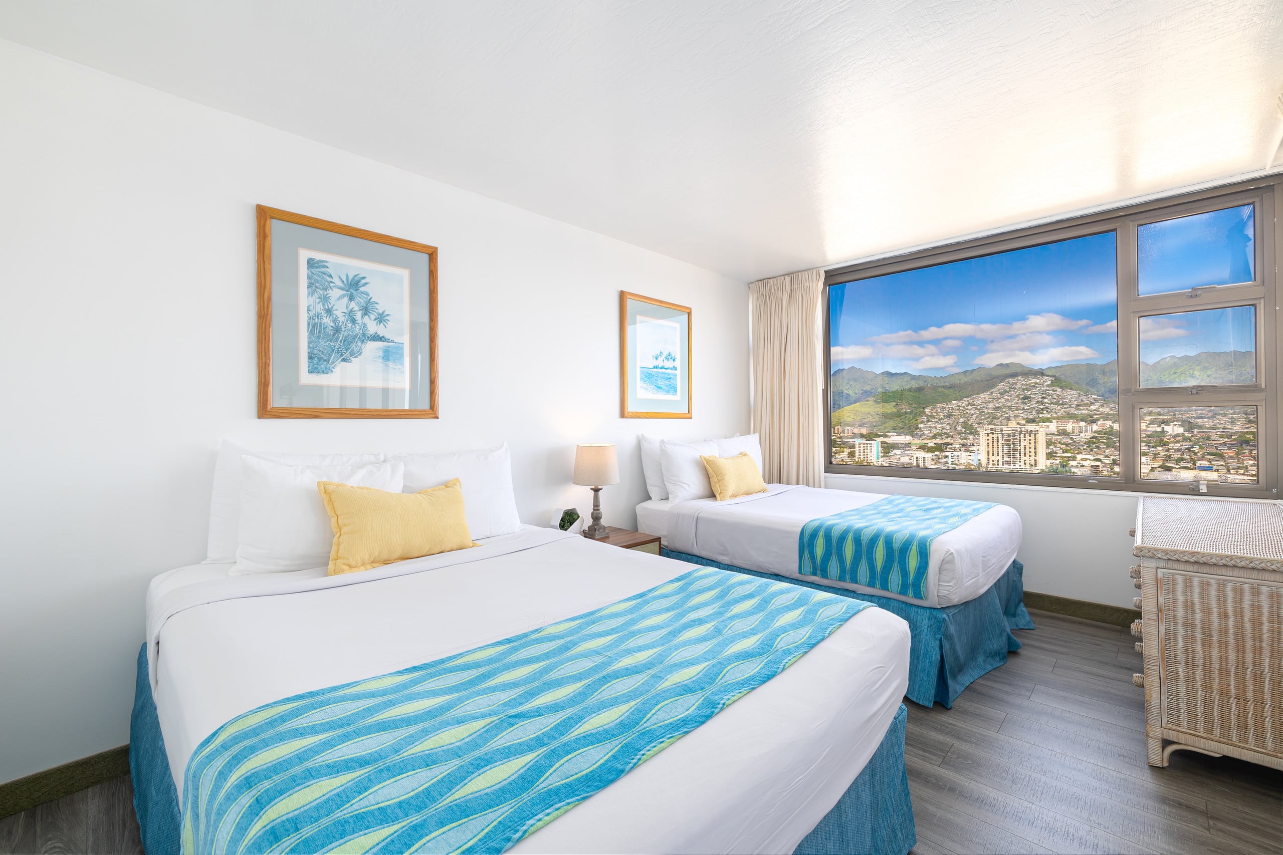 Condo in Honolulu · ★4.6 · 1 bedroom · 3 beds · 1 private bath - Image 1