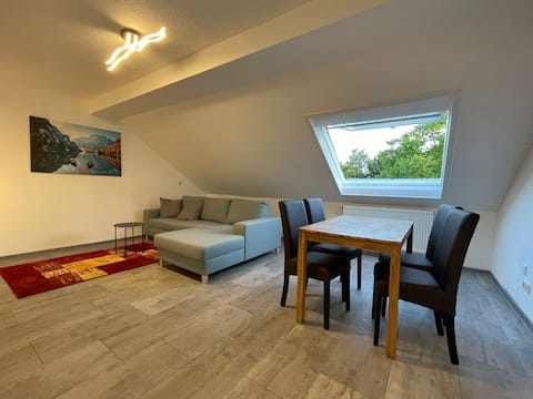 Trade fair and apartment Feucht DG 20