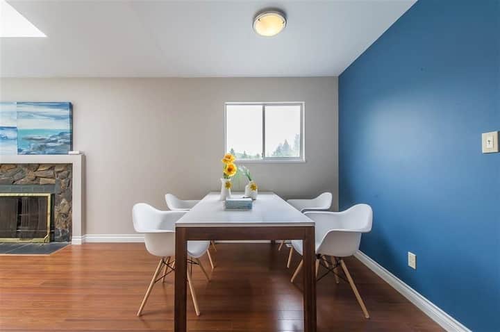 Upper Floor House In Central North Van - North Vancouver
