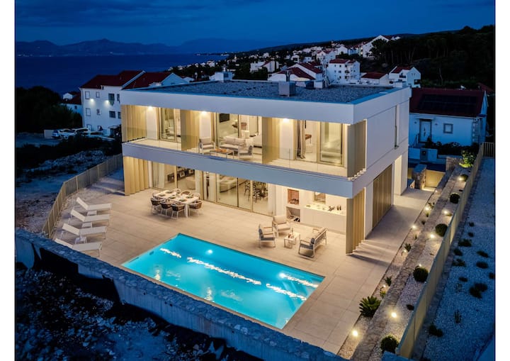 The Sun Residence - Sutivan