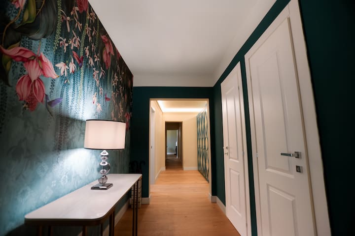 3 bedrooms + 3 bathrooms + 8 people | Bargello Lux