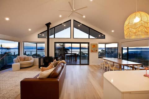 Bruny Island Sunset Retreat