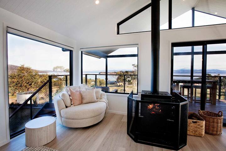 Bruny Island Sunset Retreat gallery image 3