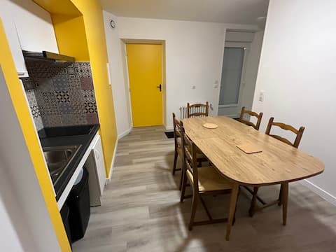 Apartment 5 air-conditioned beds 160, 120, 90