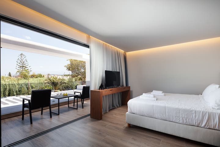 Nuera II: Modern 4BR Villa, 300m from the Beach gallery image 4