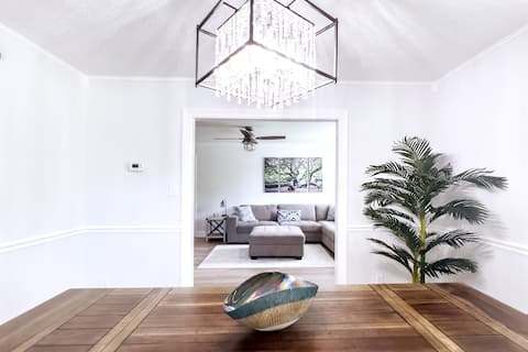 Popular Airbnb listing: James Island Jem Close to Folly Beach & Charleston in James Island