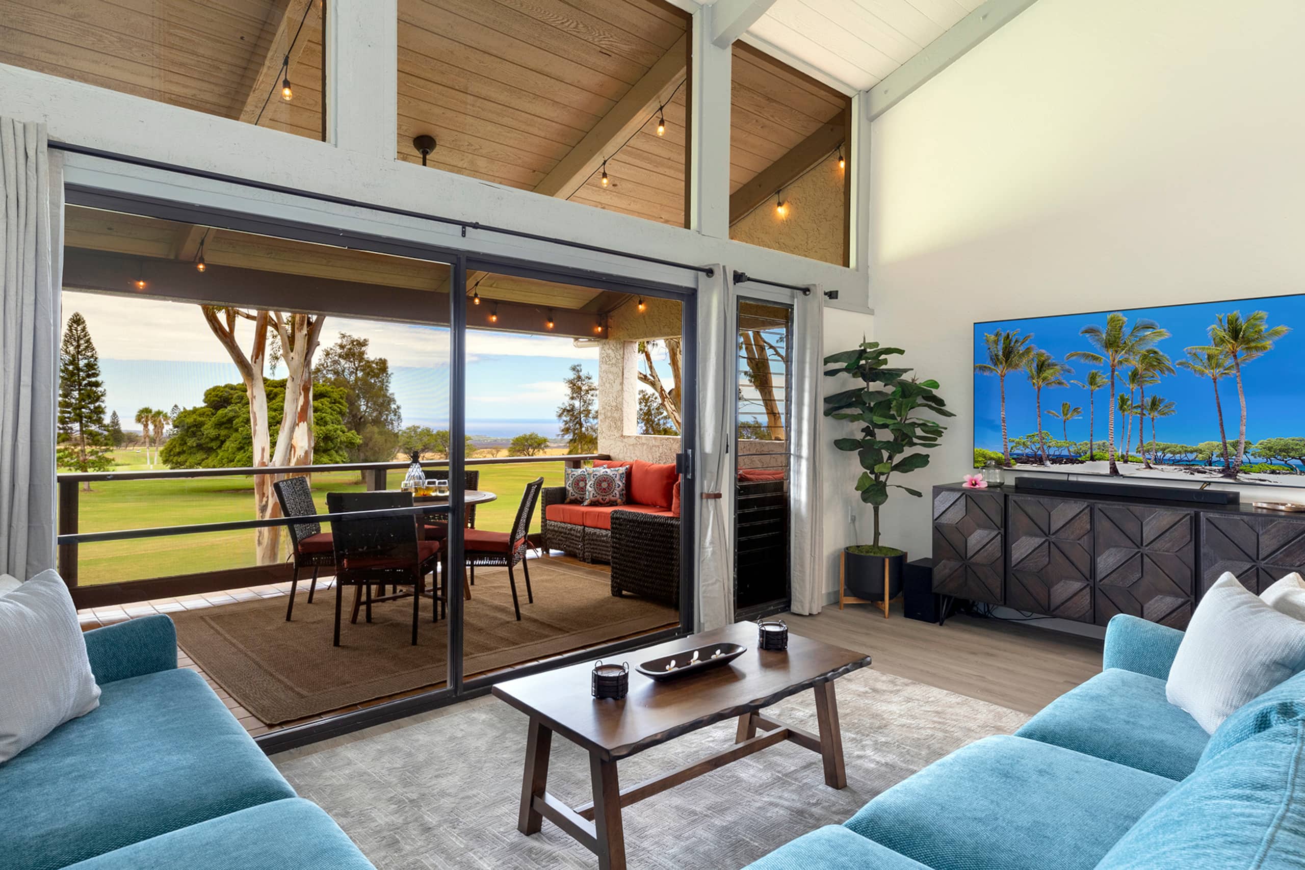 Sweeping Views - Spacious 3 Bds! - Main photo
