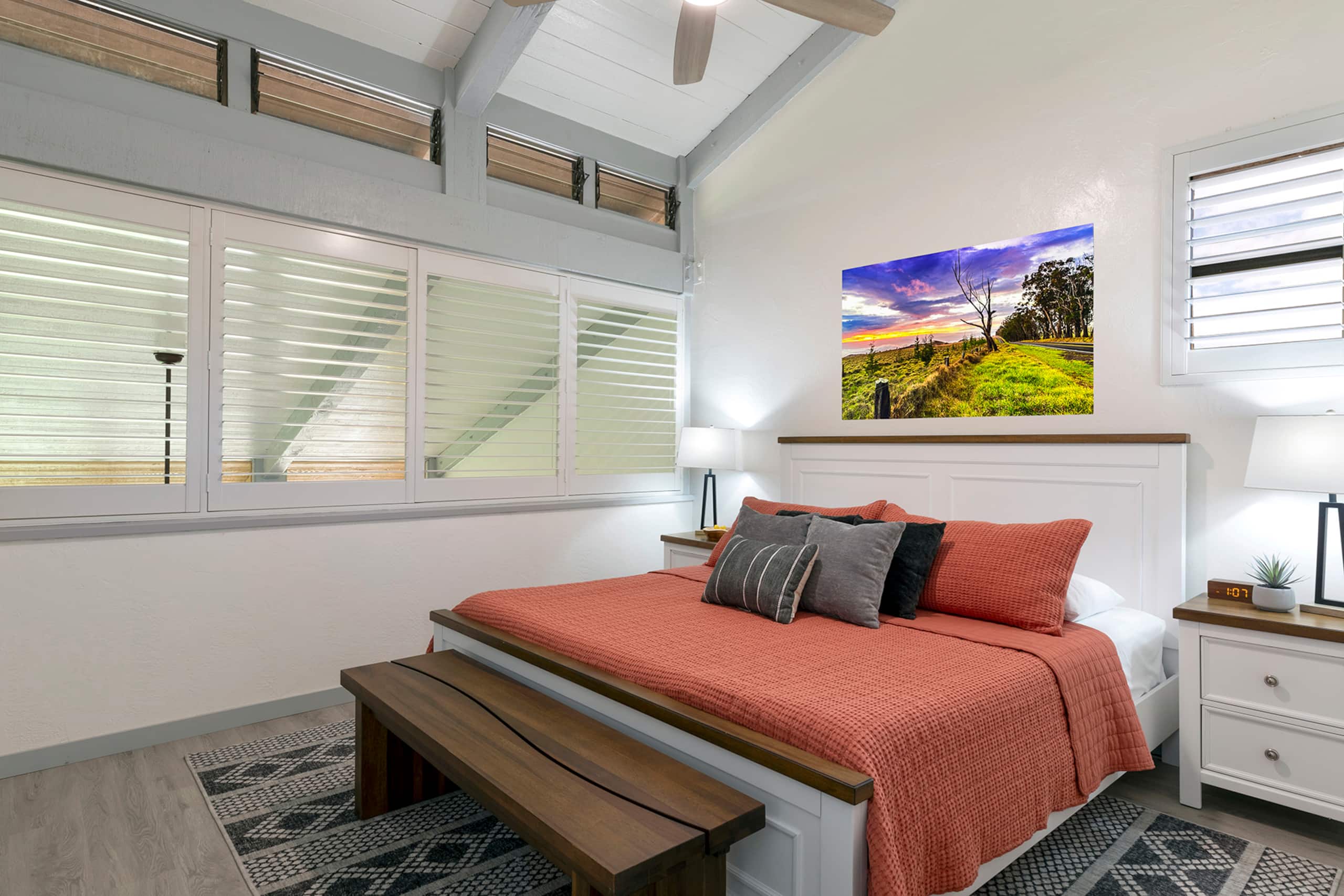 Sweeping Views - Spacious 3 Bds! - Photo 15