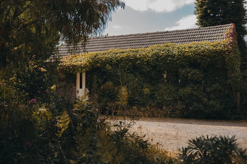 Romantic Farm Cottage with Miniature Goats