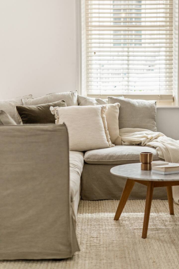 Living room image 3