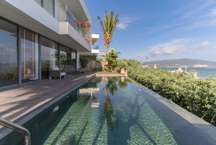Luxury Ocean Villa  With Private Pool - Nha Trang